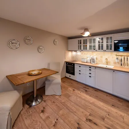 Apartment Prague West - Terrace Chyne