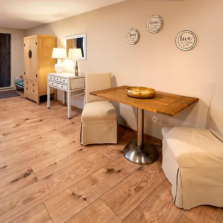 Apartment Prague West - Terrace *